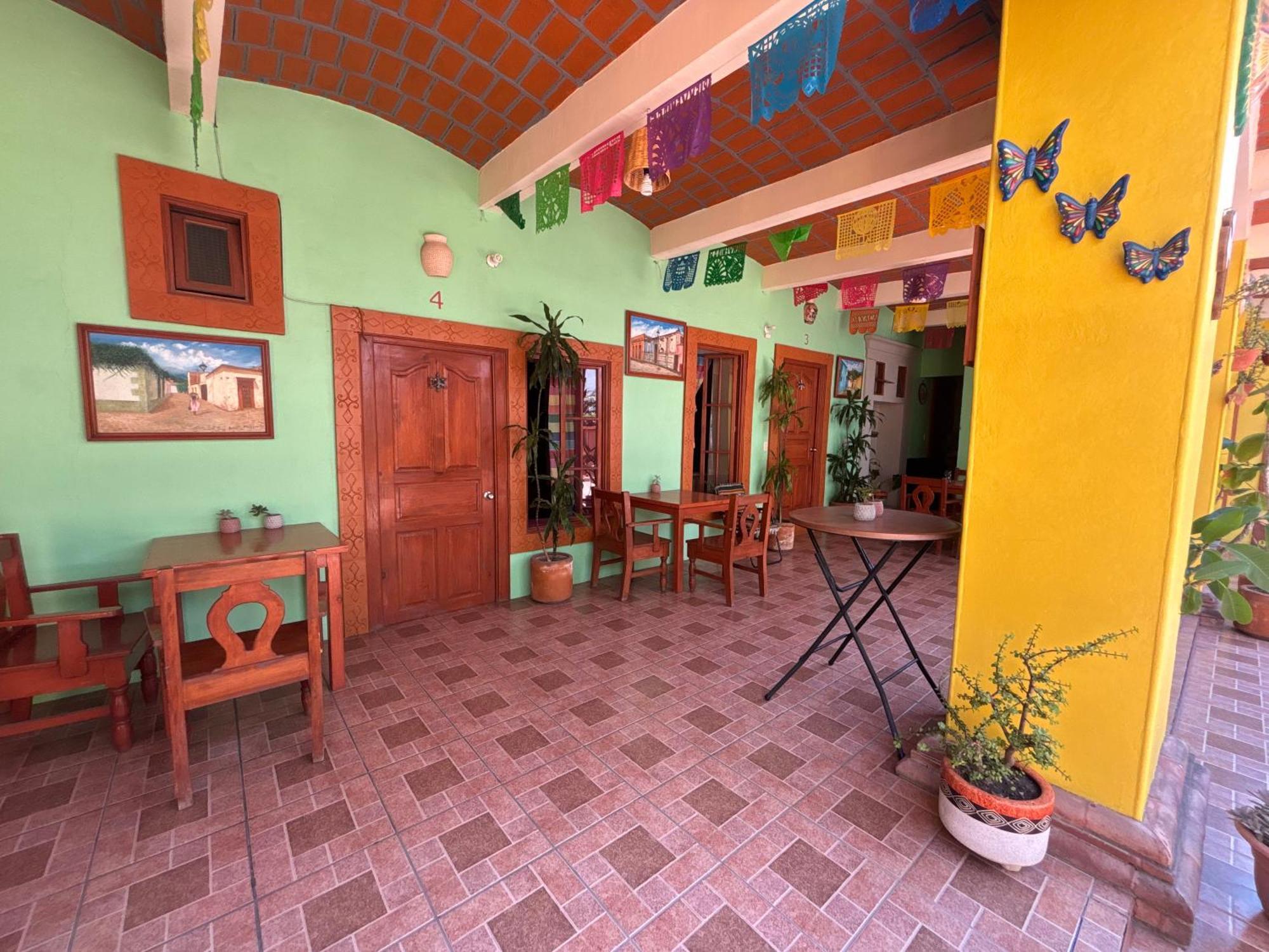 Hotel Posada "Mi Rosita" Oaxaca Exterior photo