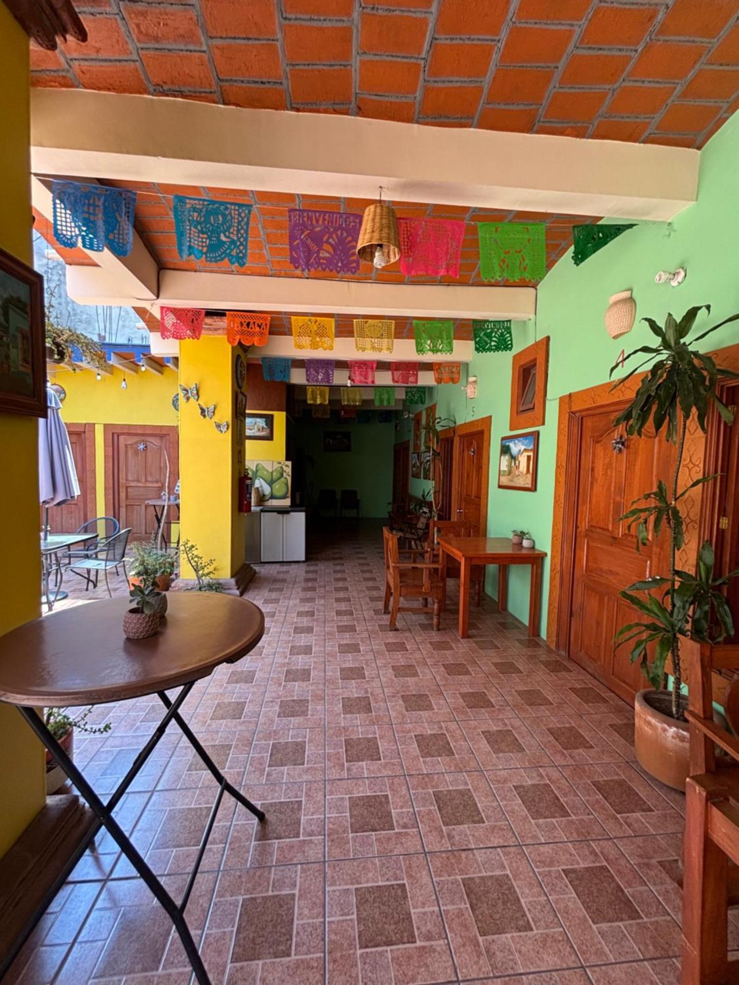 Hotel Posada "Mi Rosita" Oaxaca Exterior photo
